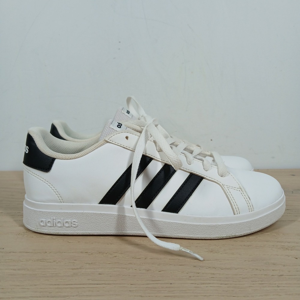adidas White Black Classic Court Sneakers - Picture 5 of 10